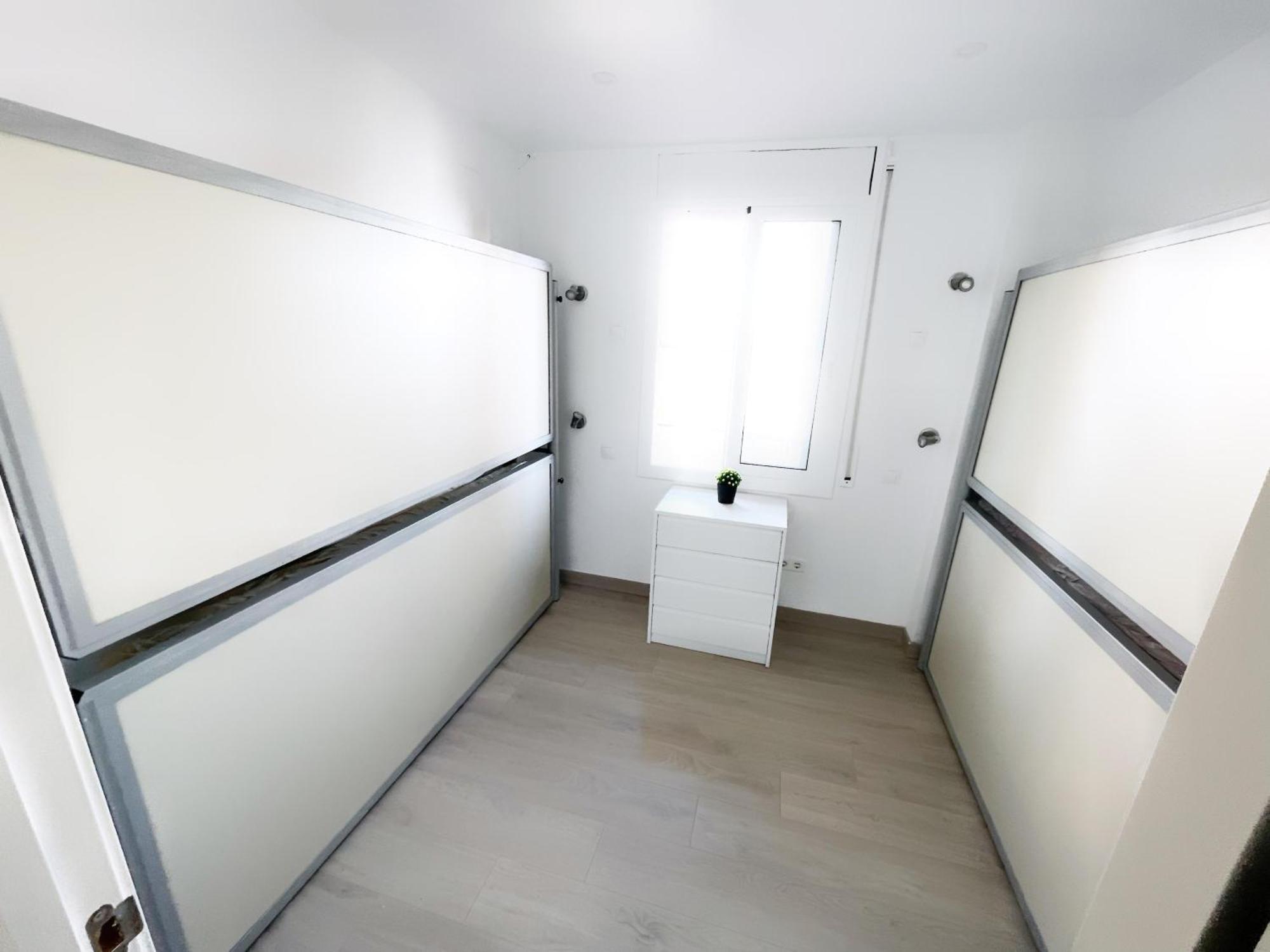 Atico Con Terraza En